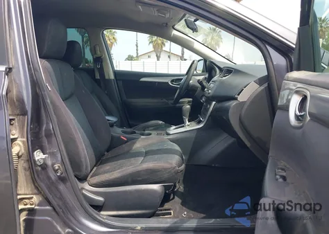 2014 Nissan Sentra Sr z USA, uszkodzony, nr VIN 3N1AB7AP3EY312848